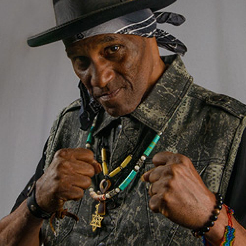 Cyril Neville