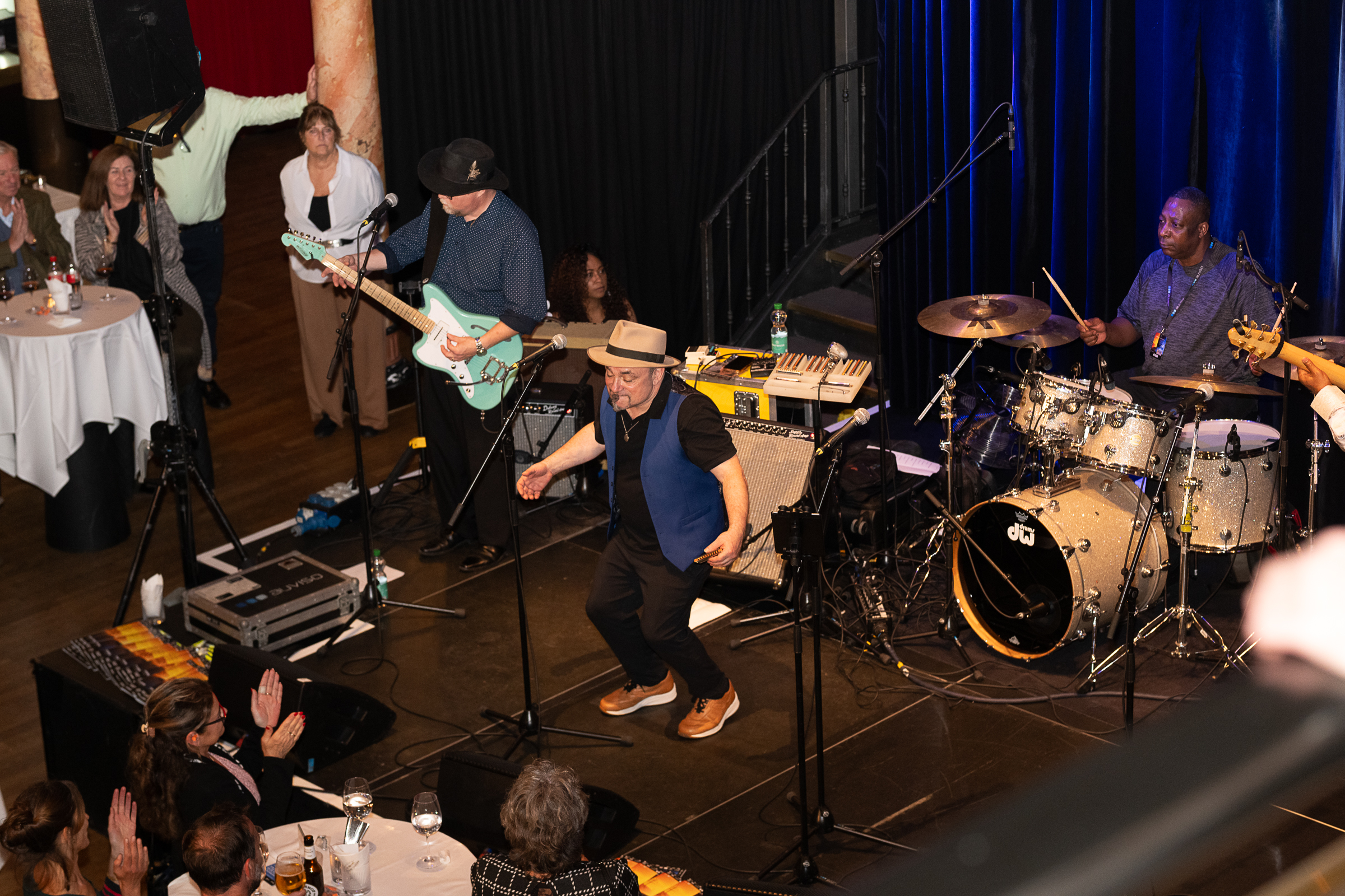 DSC 6111-20251111 Di Matthew Skoller and Chicago Wind feat. Precious Taylor Friends