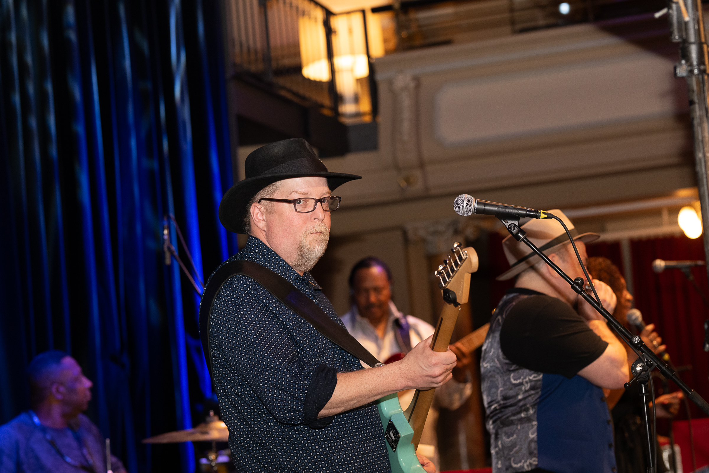DSC 6137-20251111 Di Matthew Skoller and Chicago Wind feat. Precious Taylor Friends