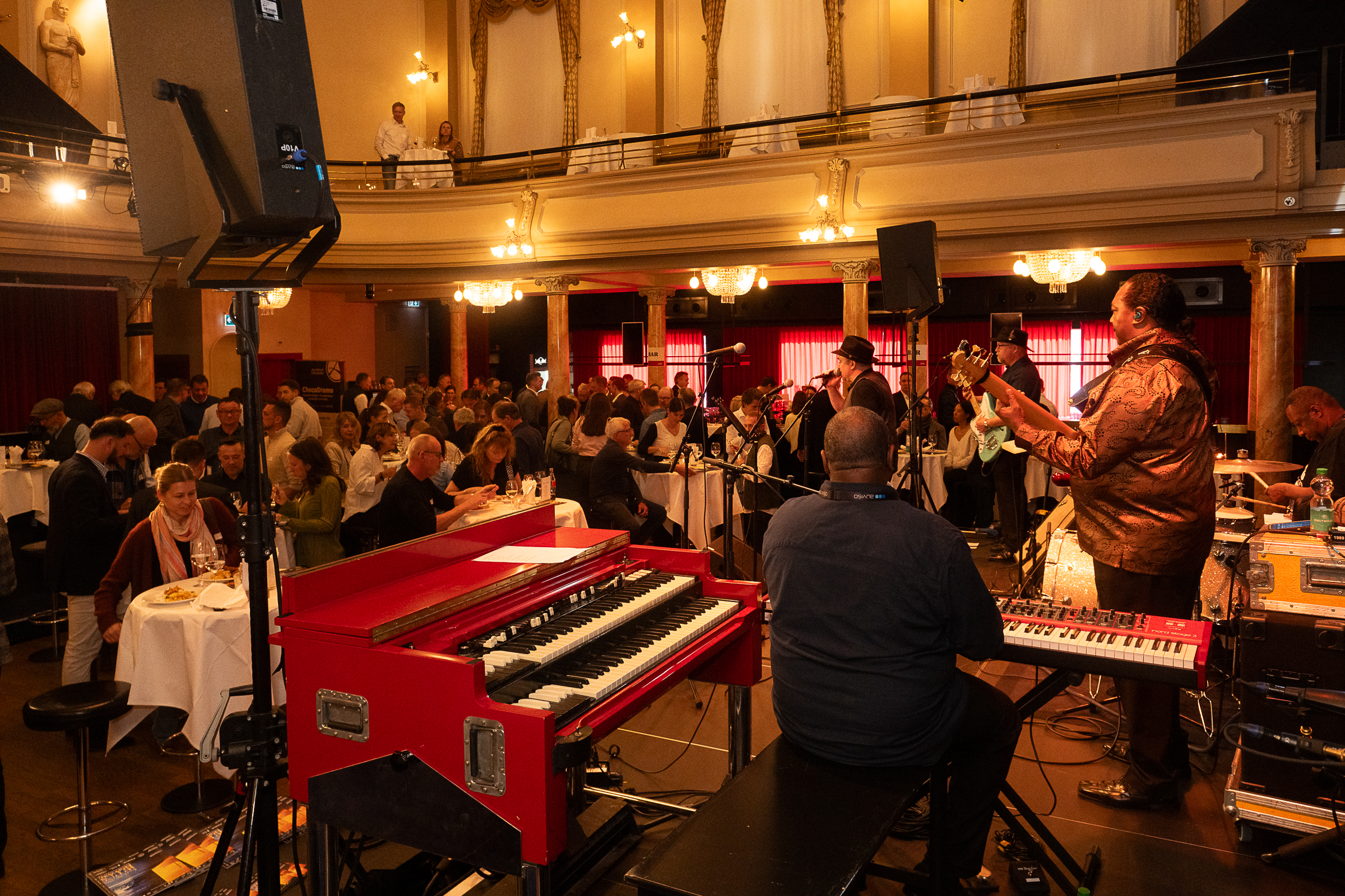 DSC 5613-20251111 Di Matthew Skoller and Chicago Wind feat. Precious Taylor CHM