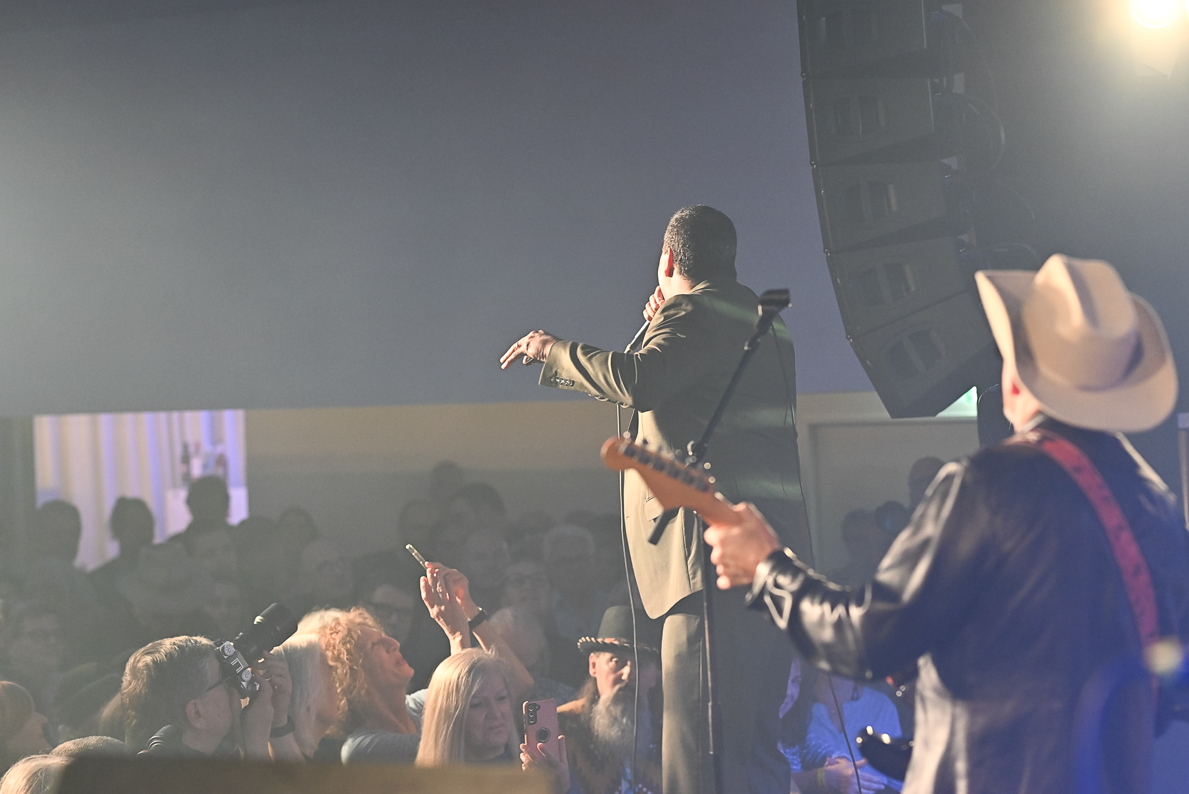 DSC 7086-20251113 Do Kid Ramos   Brian Templeton with Special Guest Johnny Ramos