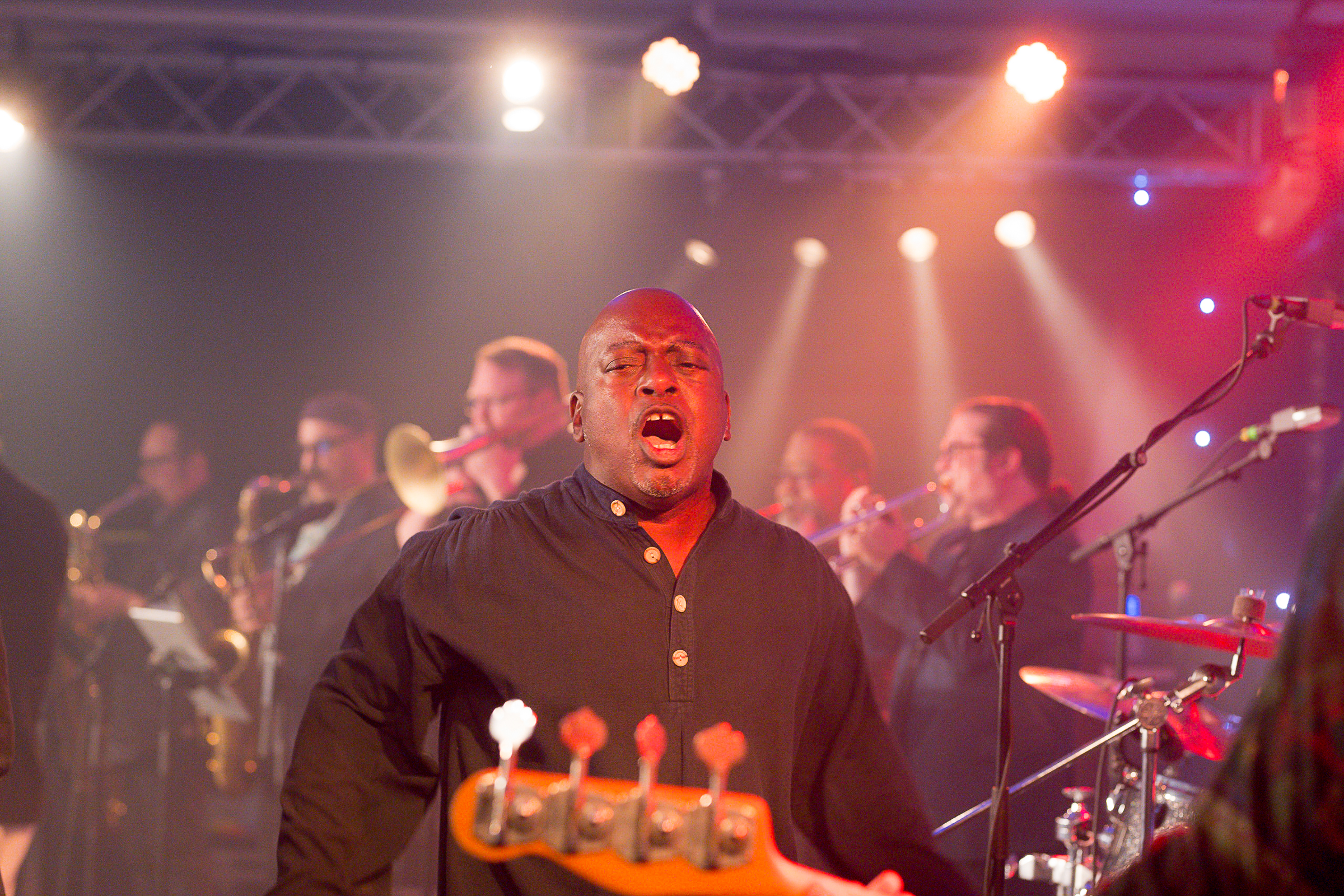 DSC 0180-20231116 Do The Love Light Orchestra