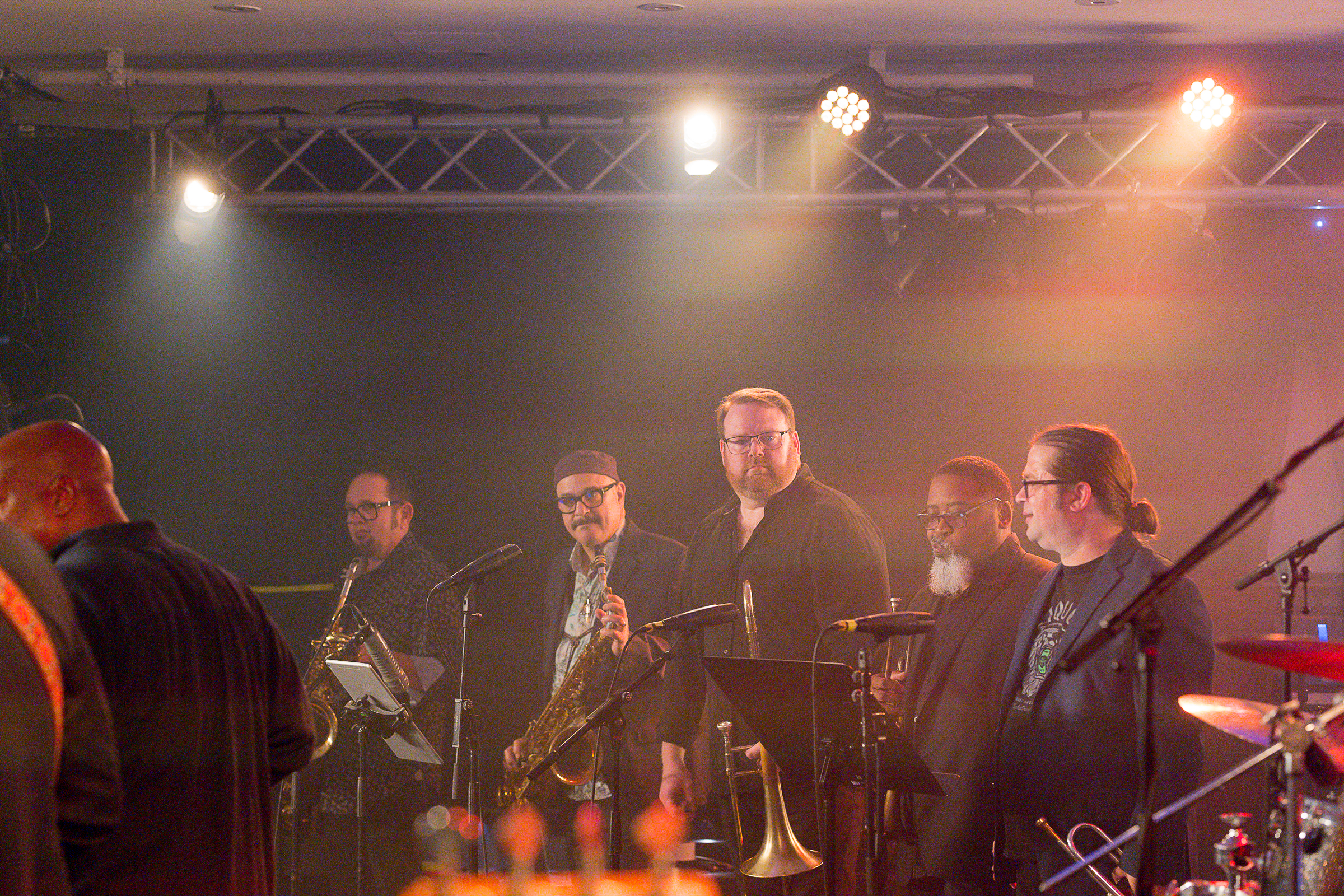 DSC 0192-20231116 Do The Love Light Orchestra