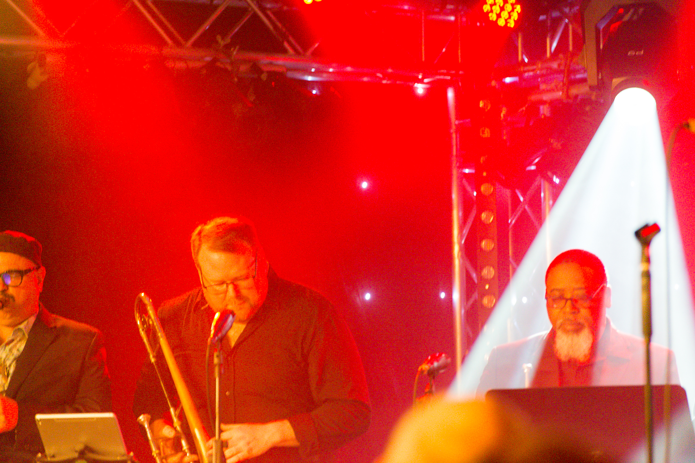DSC 1496-20231116 Do The Love Light Orchestra
