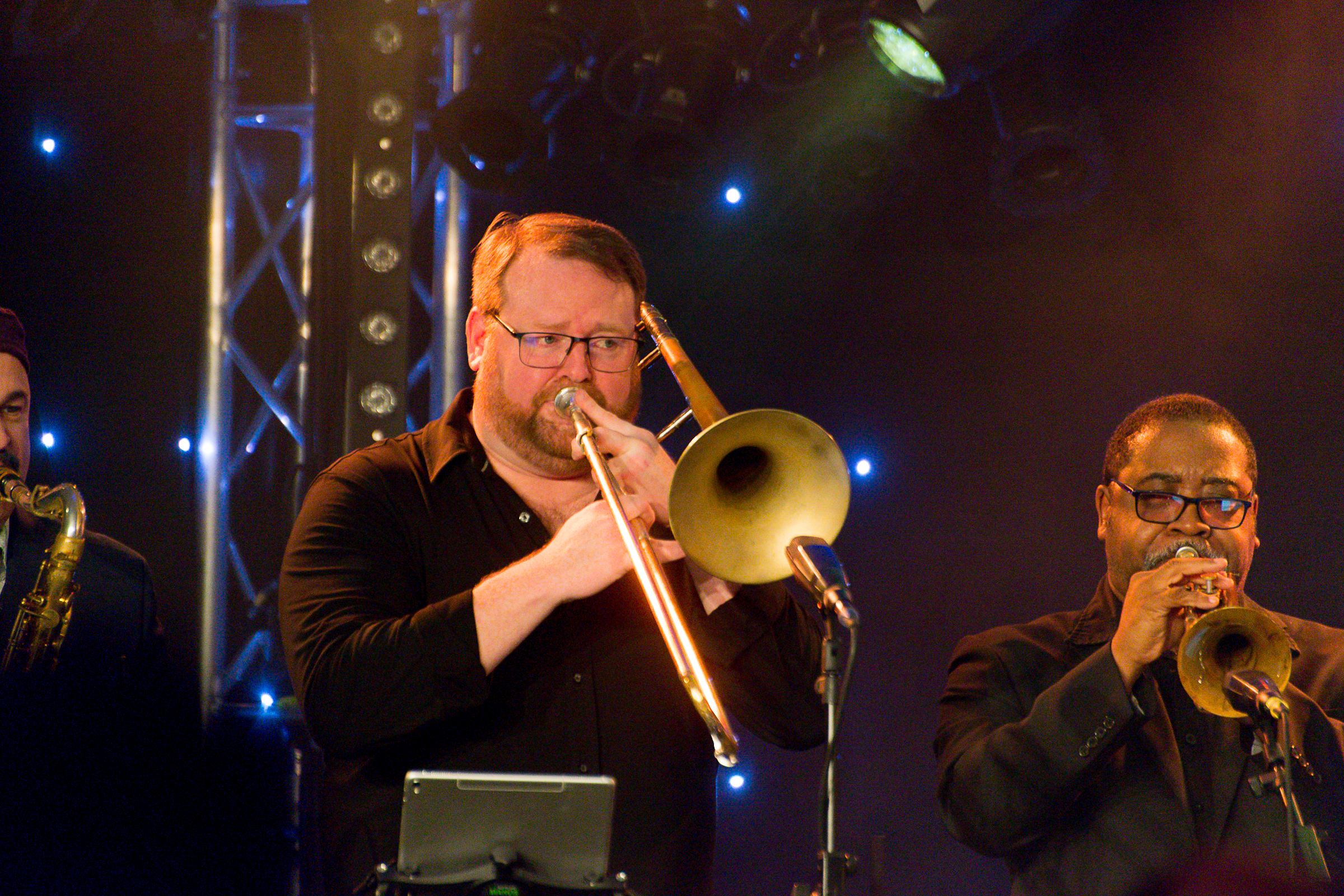 DSC 1567-20231116 Do The Love Light Orchestra