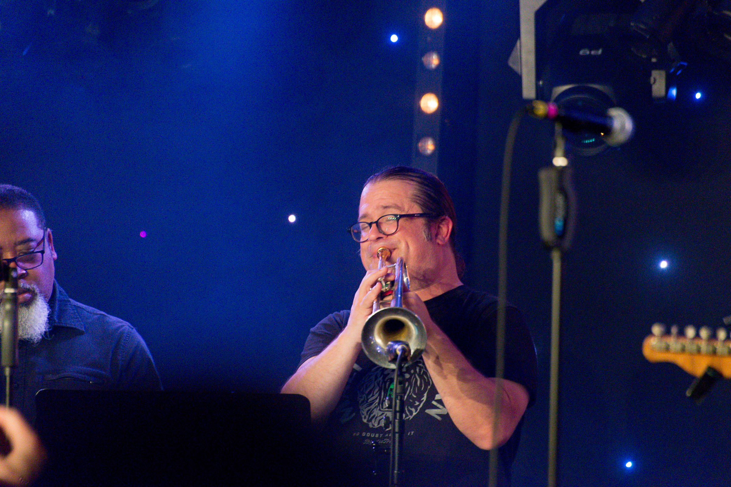 DSC 1572-20231116 Do The Love Light Orchestra