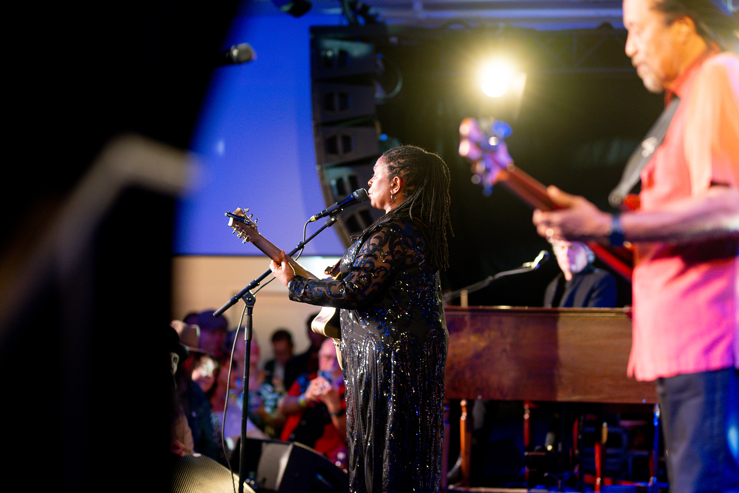 DSC 6208-20241115 Fr Ruthie Foster