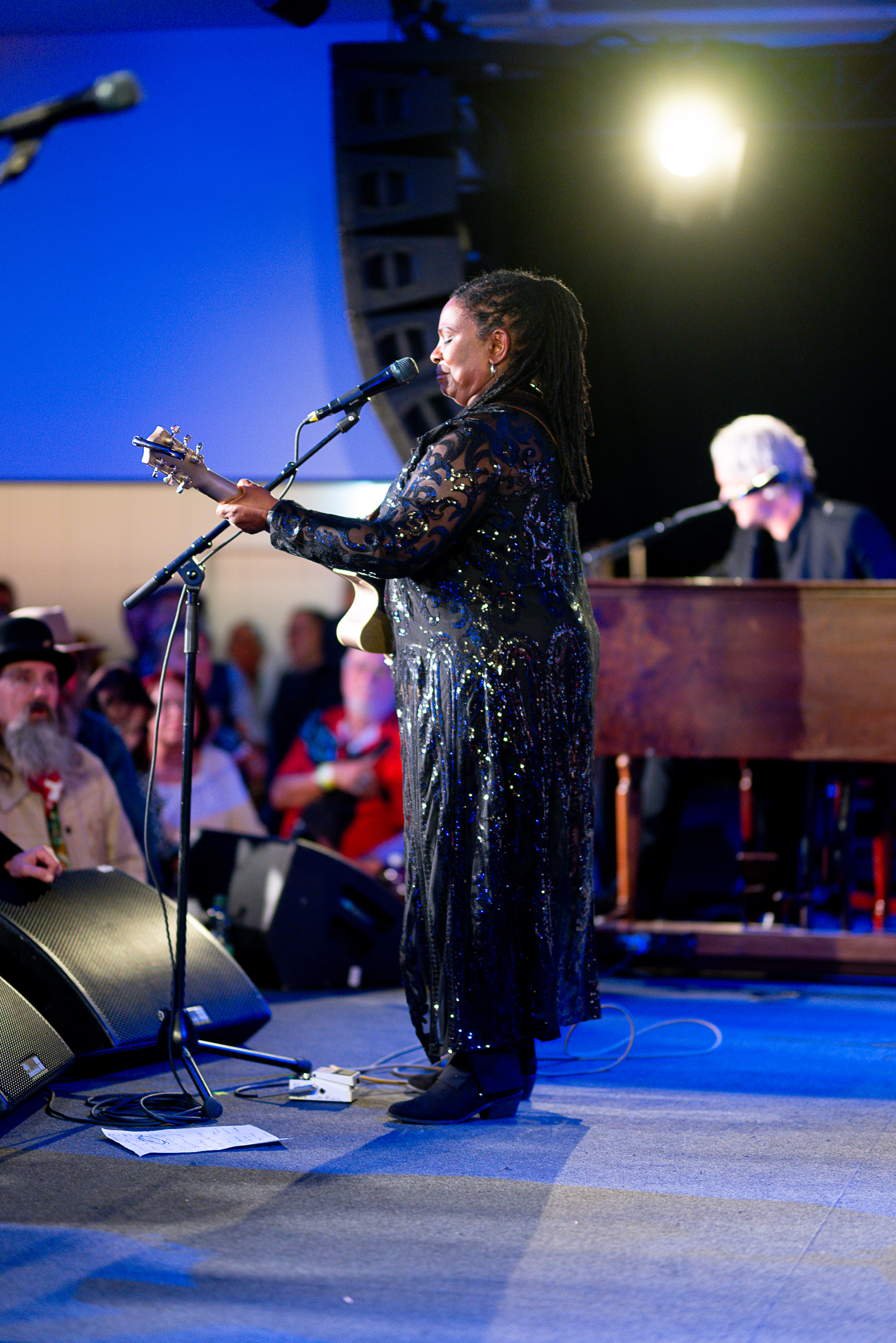 DSC 6246-20241115 Fr Ruthie Foster