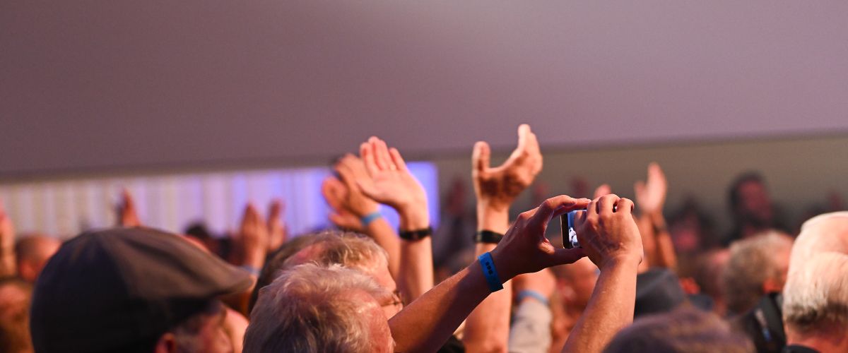 Der Blues vor der Haustür: Ihn fühlen und in die Hände klatschen